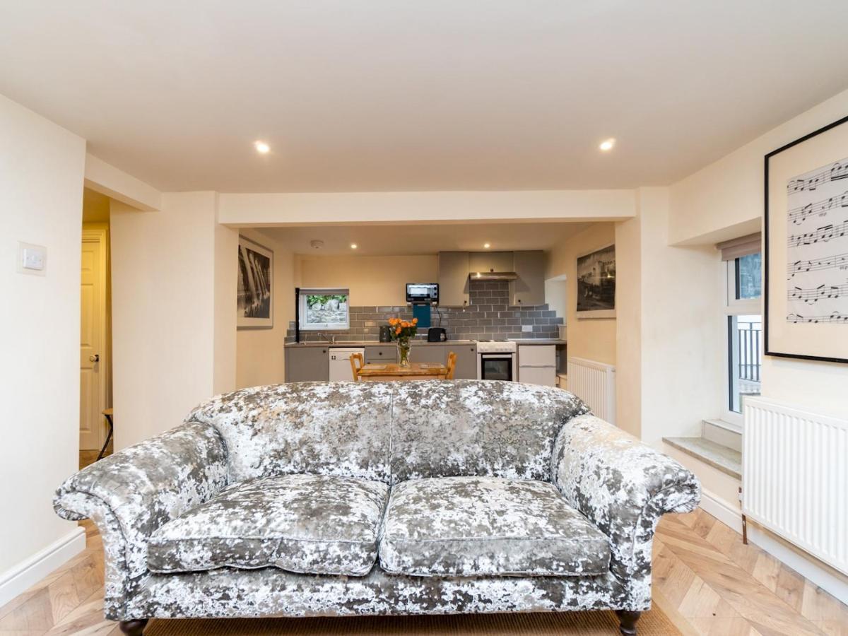 Pass The Keys Lovely 1 Bed Apartment With Free Parking Bath Exterior photo